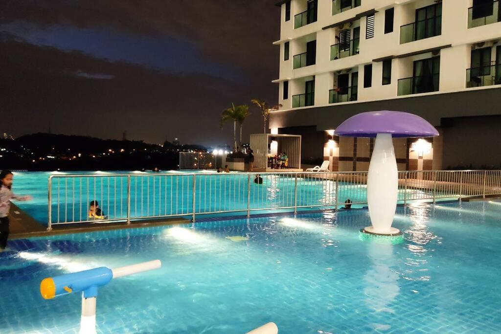Hidayah Homestay Near Ukm And Ktm Station With High Speed Wifi - Pool & River View Bangi Εξωτερικό φωτογραφία