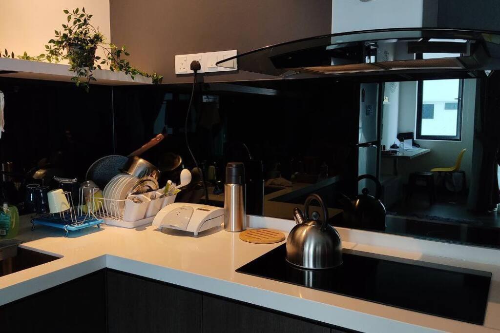 Hidayah Homestay Near Ukm And Ktm Station With High Speed Wifi - Pool & River View Bangi Εξωτερικό φωτογραφία