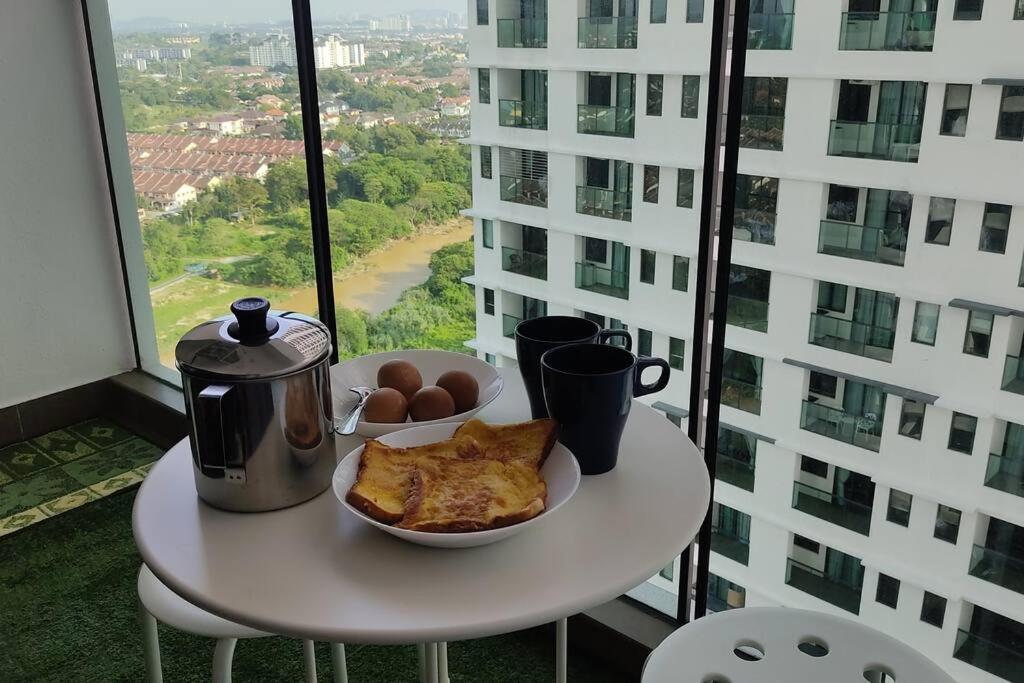 Hidayah Homestay Near Ukm And Ktm Station With High Speed Wifi - Pool & River View Bangi Εξωτερικό φωτογραφία